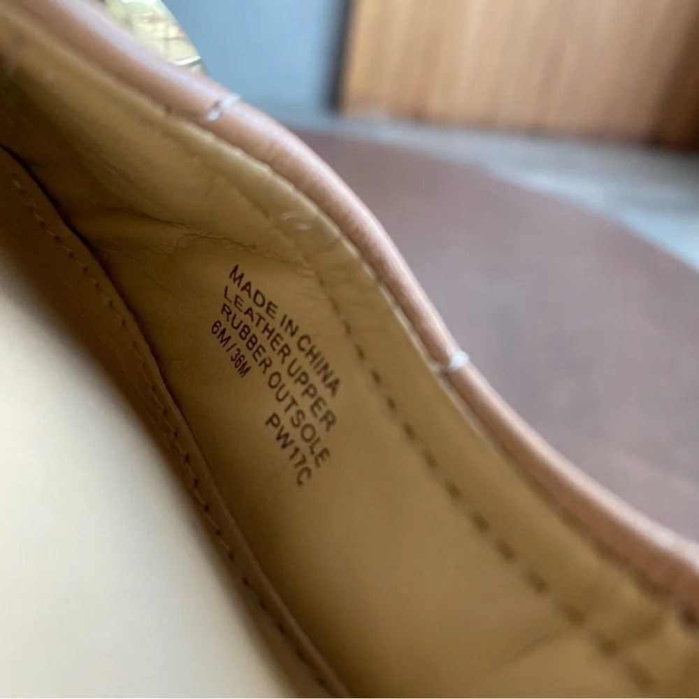 Michael Kors quilted flats, Size 6